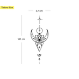 Tatuaggio con elementi di loto e luna