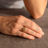 Natur & Spiritualitรคt Finger Tattoos
