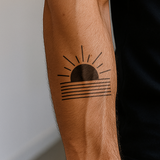 Tatuaggio alba geometrica
