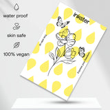 Tatuaggio fiore con due farfalle