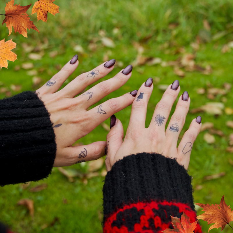 Tatuaggi per le dita a tema Halloween