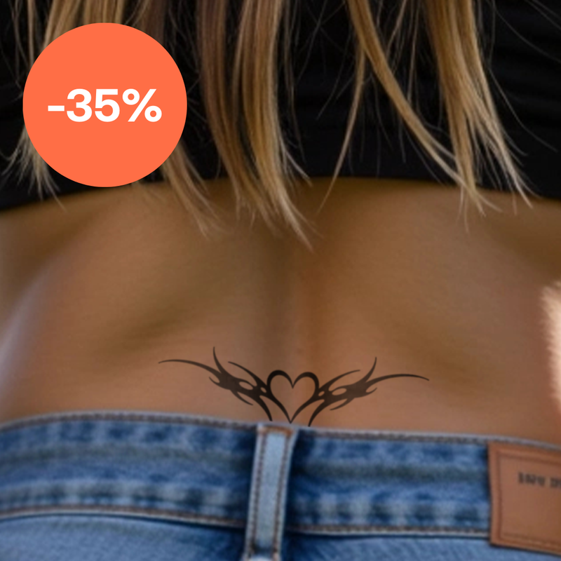 Tatuaggio lombare con cuore