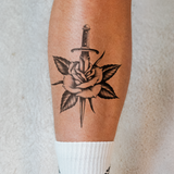 Tatuaggio Pugnale e Rosa