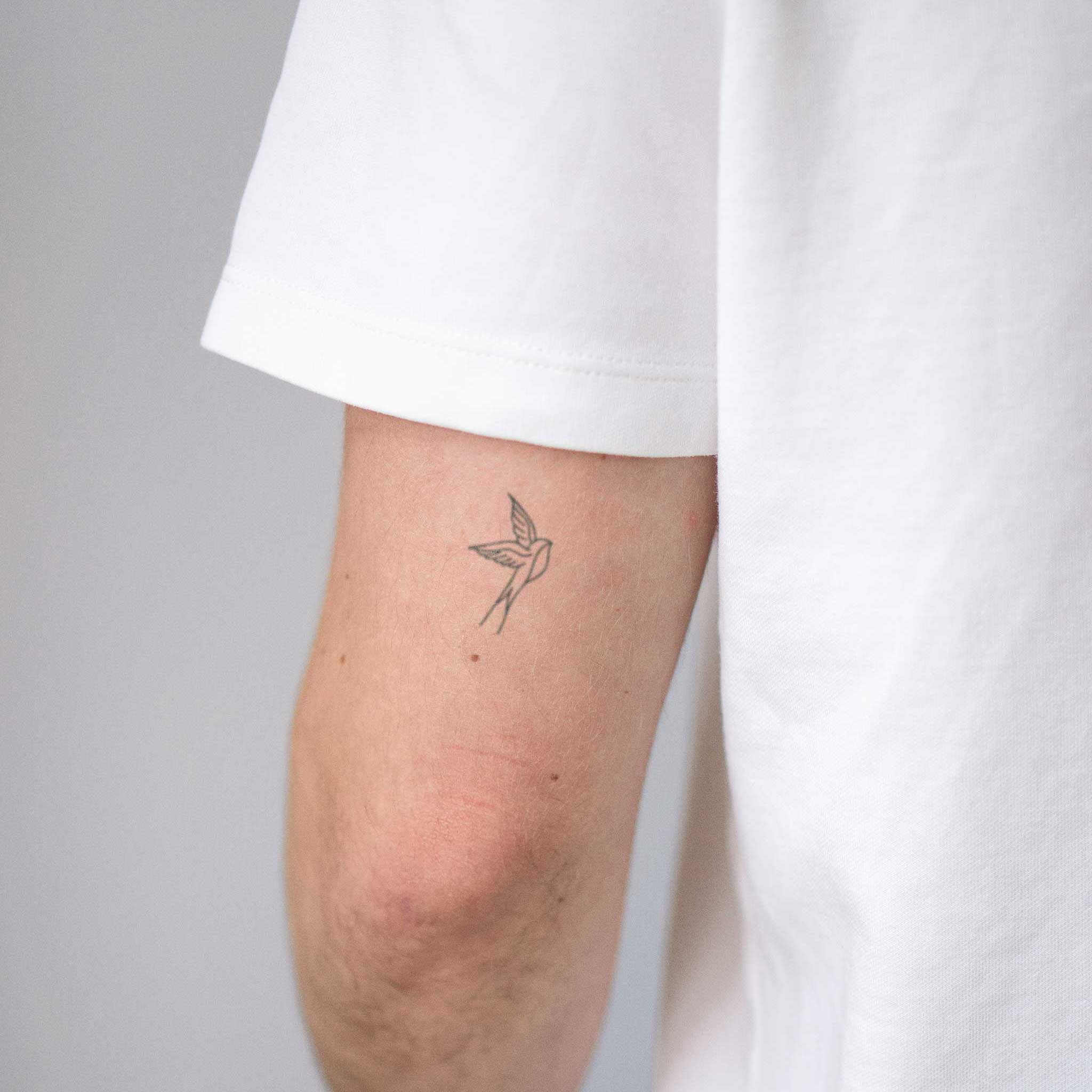 Piccolo tatuaggio rondine | Tatuaggio temporaneo | Inkster